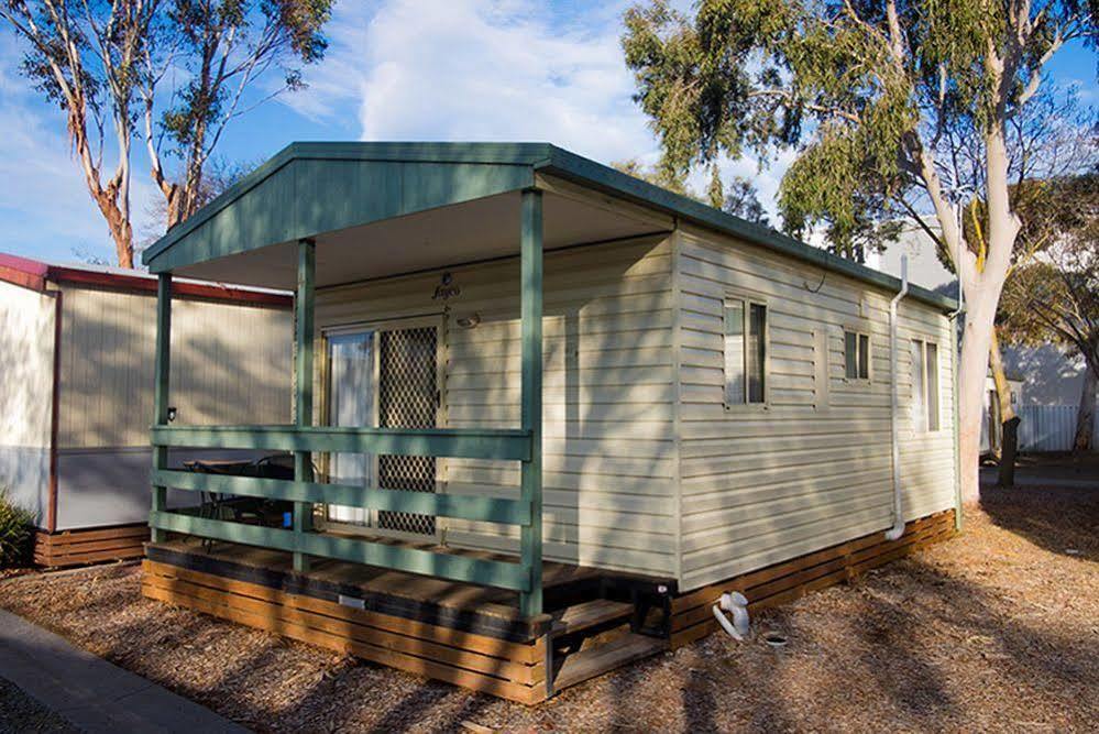 Riverside Cabin Park Shepparton Exterior photo